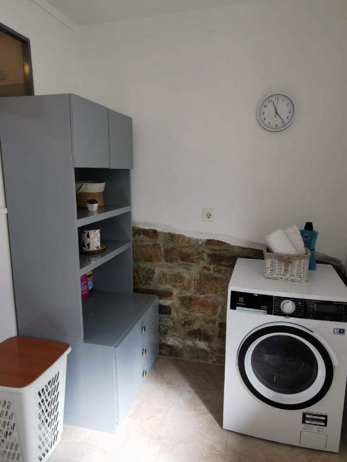 Authentic In Stone House At The Location Appartement *