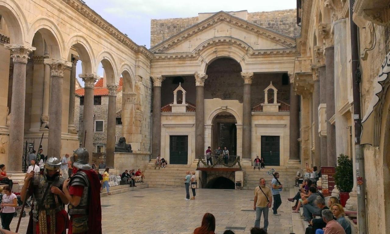 Appartement Authentic In Stone House At The Location Split
